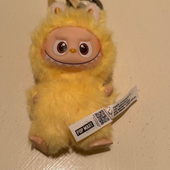 Authentic PopMart Labubu The Monsters Pin for Love Series "P" Yellow Plush Penda - Picture 2 of 13